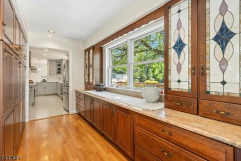 60 Evergreen Lane Watchung NJ 07069