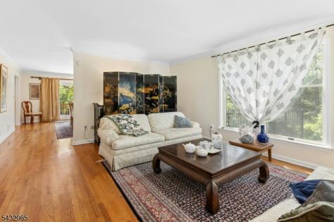 60 Evergreen Lane Watchung NJ 07069