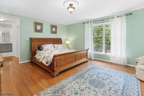 60 Evergreen Lane Watchung NJ 07069