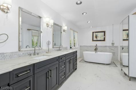 60 Evergreen Lane Watchung NJ 07069