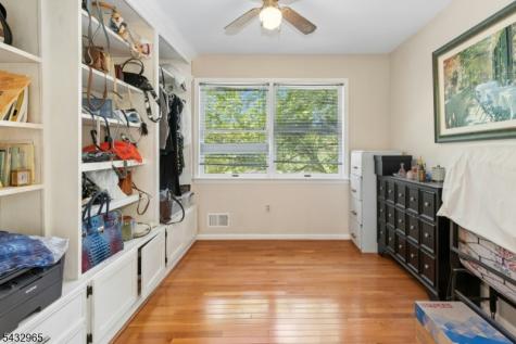 60 Evergreen Lane Watchung NJ 07069
