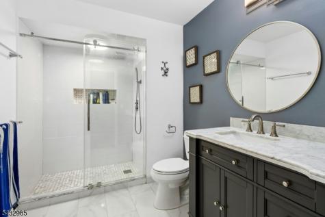 60 Evergreen Lane Watchung NJ 07069