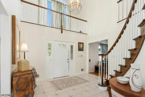 60 Evergreen Lane Watchung NJ 07069