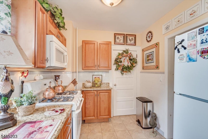 4 S Springfield Avenue Springfield NJ 07081