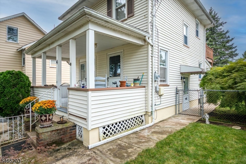 4 S Springfield Avenue Springfield NJ 07081