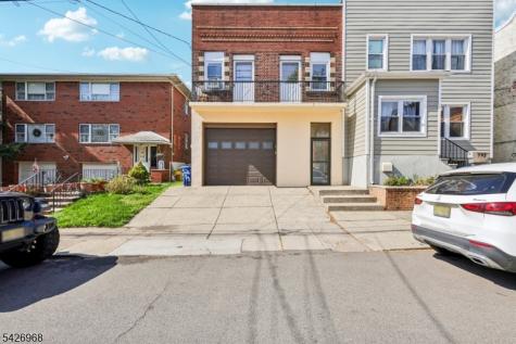 390 Delano Place Fairview NJ 07022