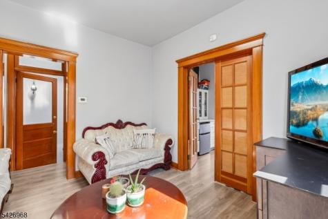 390 Delano Place Fairview NJ 07022