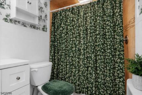 29 Central Avenue Pompton Lakes NJ 07442