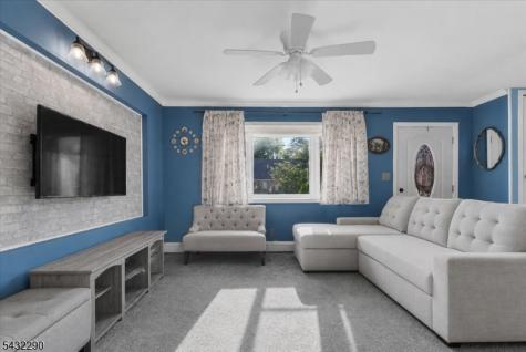 29 Central Avenue Pompton Lakes NJ 07442