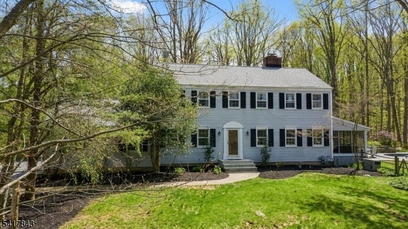 3 Dogwood Lane Tewksbury NJ 07830