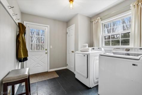 3 Dogwood Lane Tewksbury NJ 07830