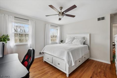 3 Dogwood Lane Tewksbury NJ 07830
