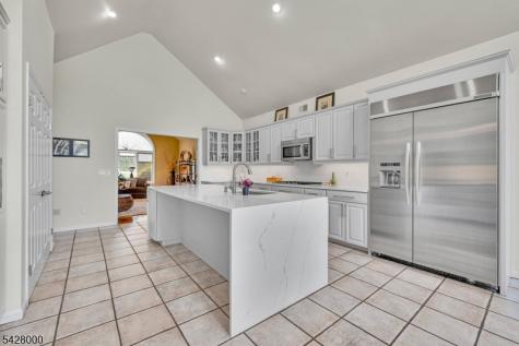 17 Elmwood Drive Warren NJ 07059