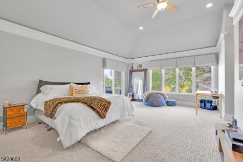 17 Elmwood Drive Warren NJ 07059