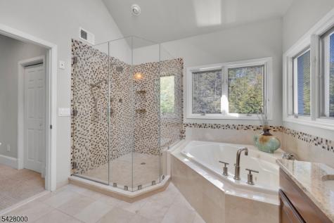 17 Elmwood Drive Warren NJ 07059