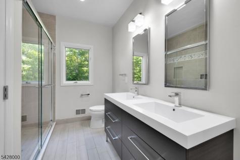17 Elmwood Drive Warren NJ 07059