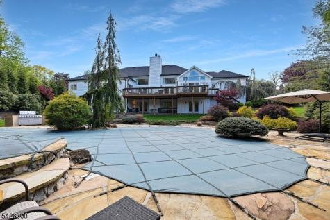 17 Elmwood Drive Warren NJ 07059