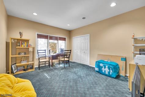 17 Elmwood Drive Warren NJ 07059
