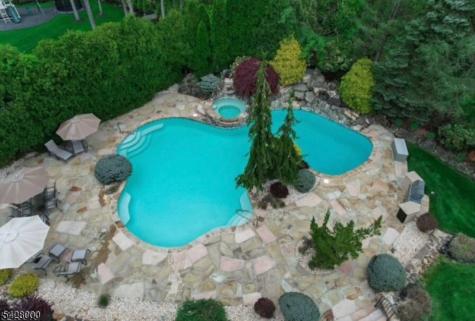 17 Elmwood Drive Warren NJ 07059