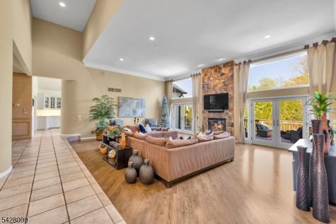 17 Elmwood Drive Warren NJ 07059