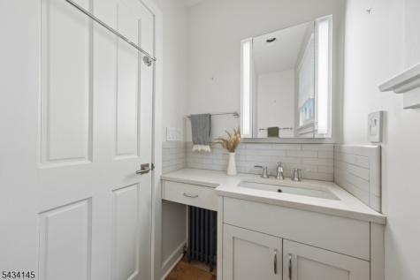 14 Holland Terrace Montclair NJ 07042