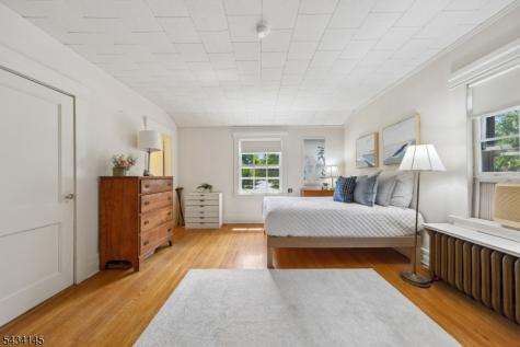 14 Holland Terrace Montclair NJ 07042