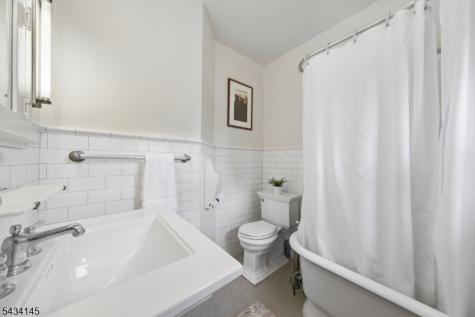 14 Holland Terrace Montclair NJ 07042