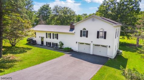 19 Little Road Lafayette NJ 07848