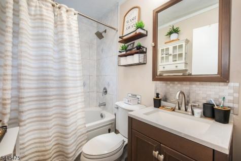 19 Little Road Lafayette NJ 07848
