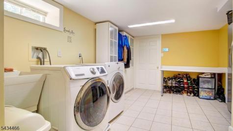 262 Northfield Avenue West Orange NJ 07052