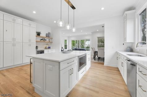 32 W Mcclellan Avenue Livingston NJ 07039