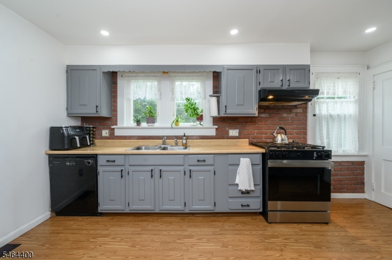 125 Princeton Lane North Plainfield NJ 07063