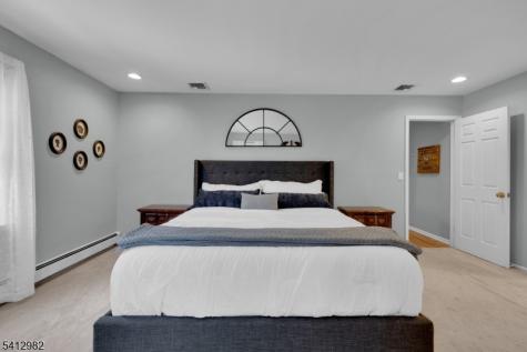 51 Winay Terrace Washington NJ 07853