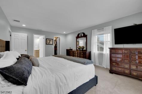 51 Winay Terrace Washington NJ 07853