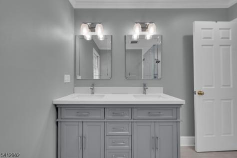 51 Winay Terrace Washington NJ 07853