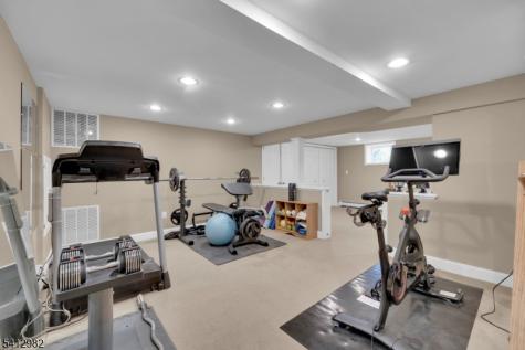 51 Winay Terrace Washington NJ 07853