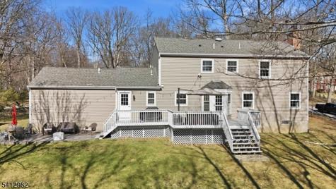 51 Winay Terrace Washington NJ 07853