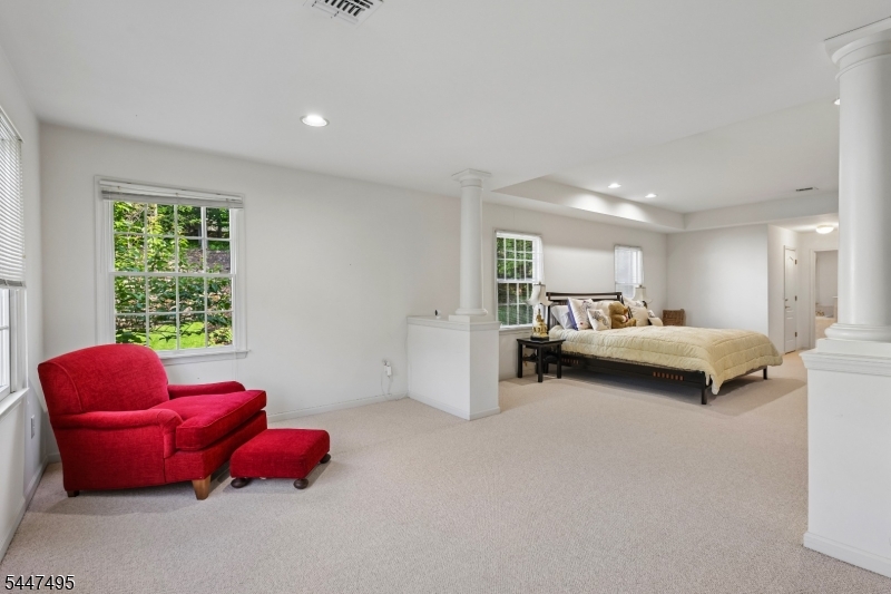 8 Pring Court West Orange NJ 07052