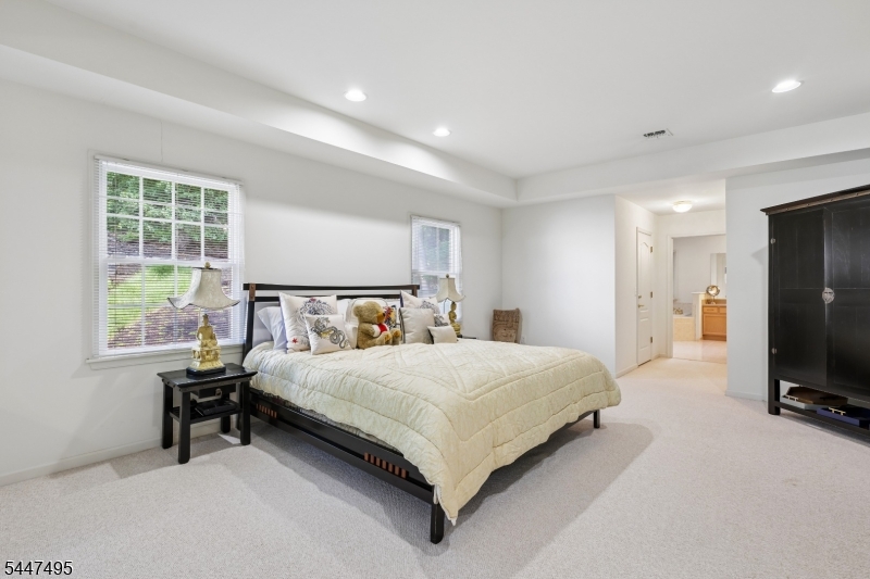 8 Pring Court West Orange NJ 07052