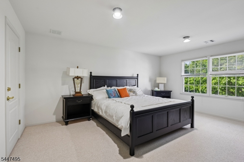 8 Pring Court West Orange NJ 07052