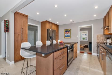 8 Trowbridge Road Morris Plains NJ 07950