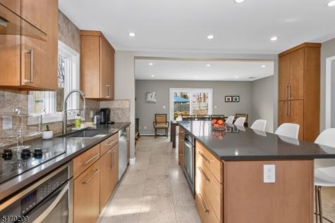 8 Trowbridge Road Morris Plains NJ 07950
