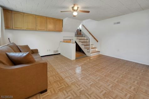 15 Maxine Drive Morris NJ 07960