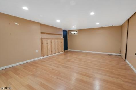15 Maxine Drive Morris NJ 07960