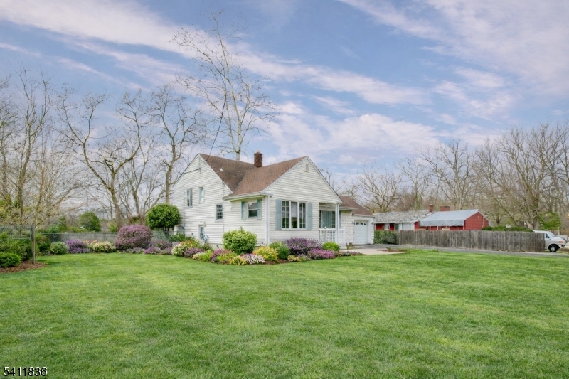 499 Old Stage Road Spotswood NJ 08884