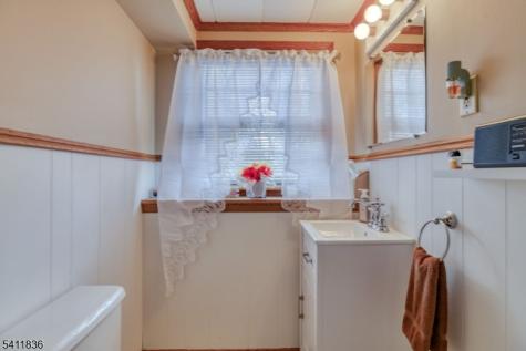 499 Old Stage Road Spotswood NJ 08884
