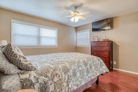 499 Old Stage Road Spotswood NJ 08884