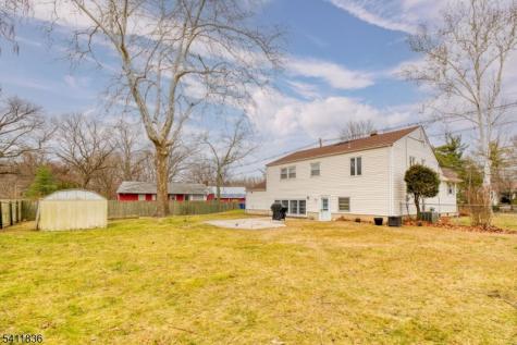 499 Old Stage Road Spotswood NJ 08884