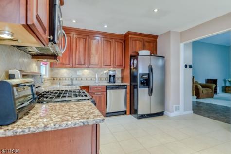 499 Old Stage Road Spotswood NJ 08884