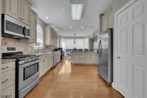 6 Quarry Road Franklin NJ 08886